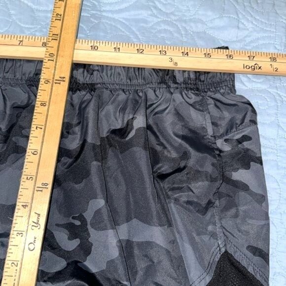 Camo Print Womens Running Shorts With Mesh Liner & Elastic Waistband - Picture 5 of 7